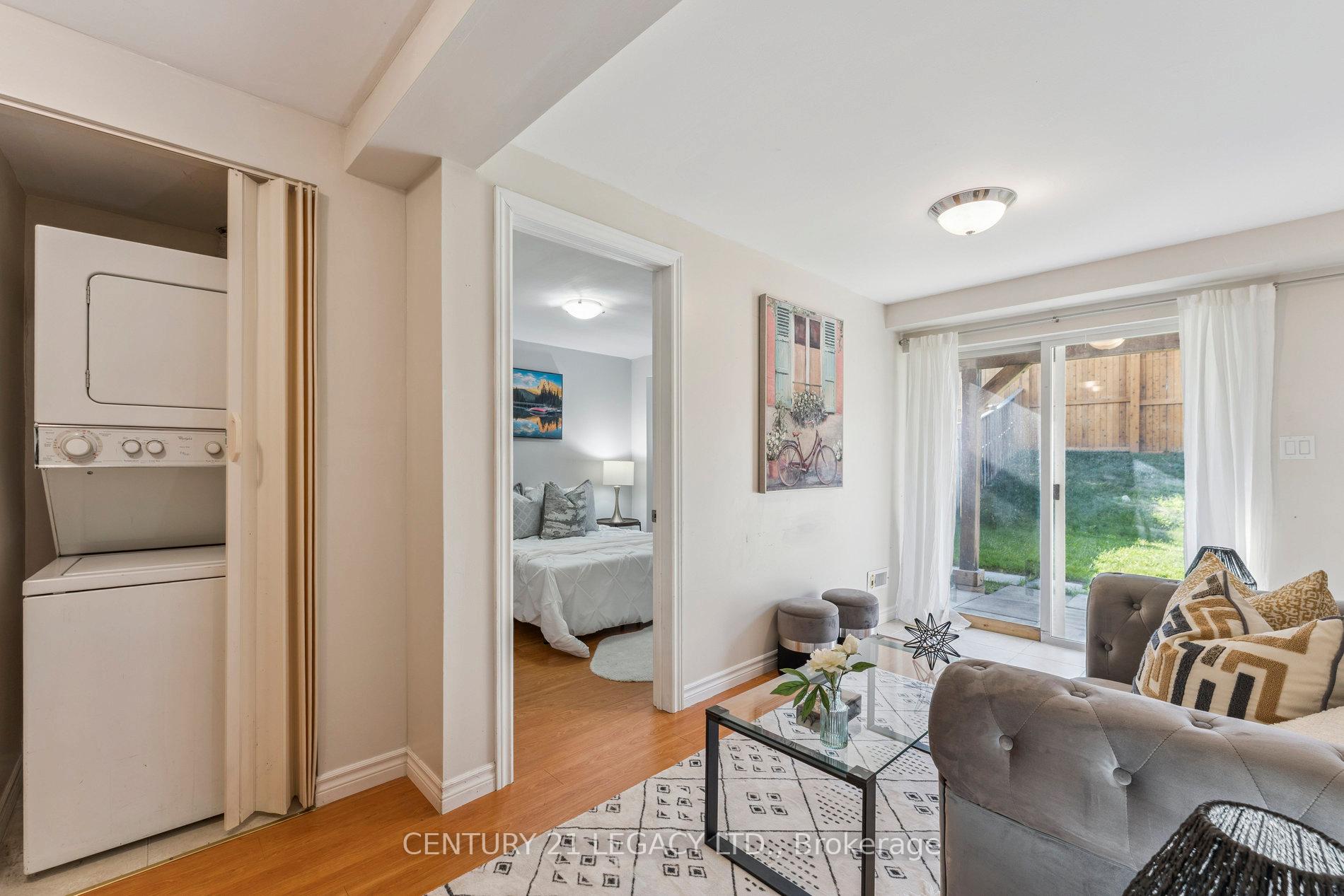Photo 26 of 52 Pennyroyal Crescent, Brampton, Bramalea North Industrial — HOMEH
