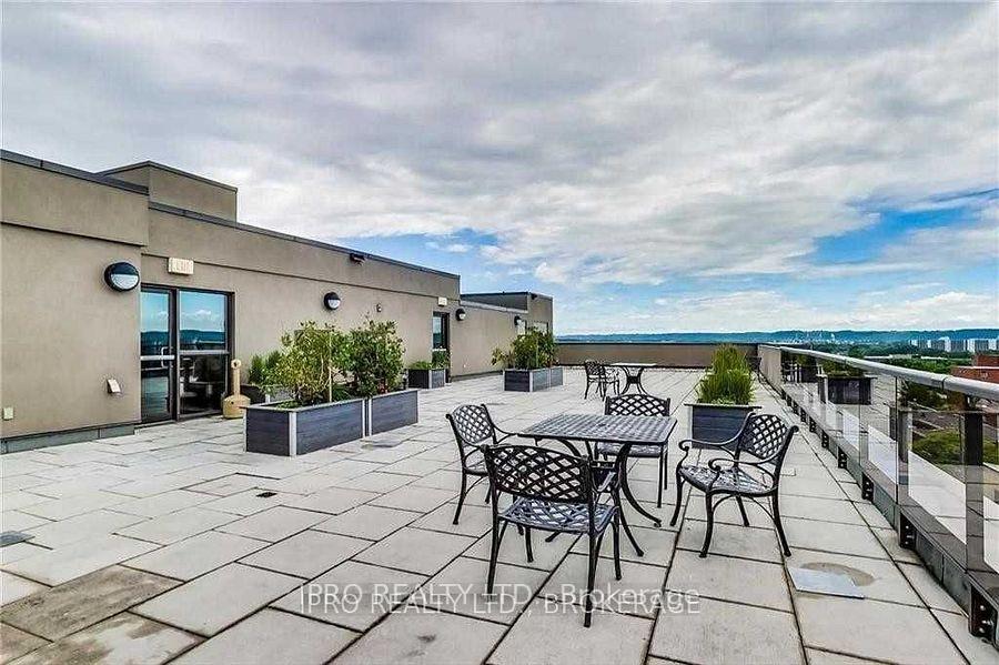 Photo 17 of Unit 301, 427 Aberdeen Avenue, Hamilton, Kirkendall — HOMEH