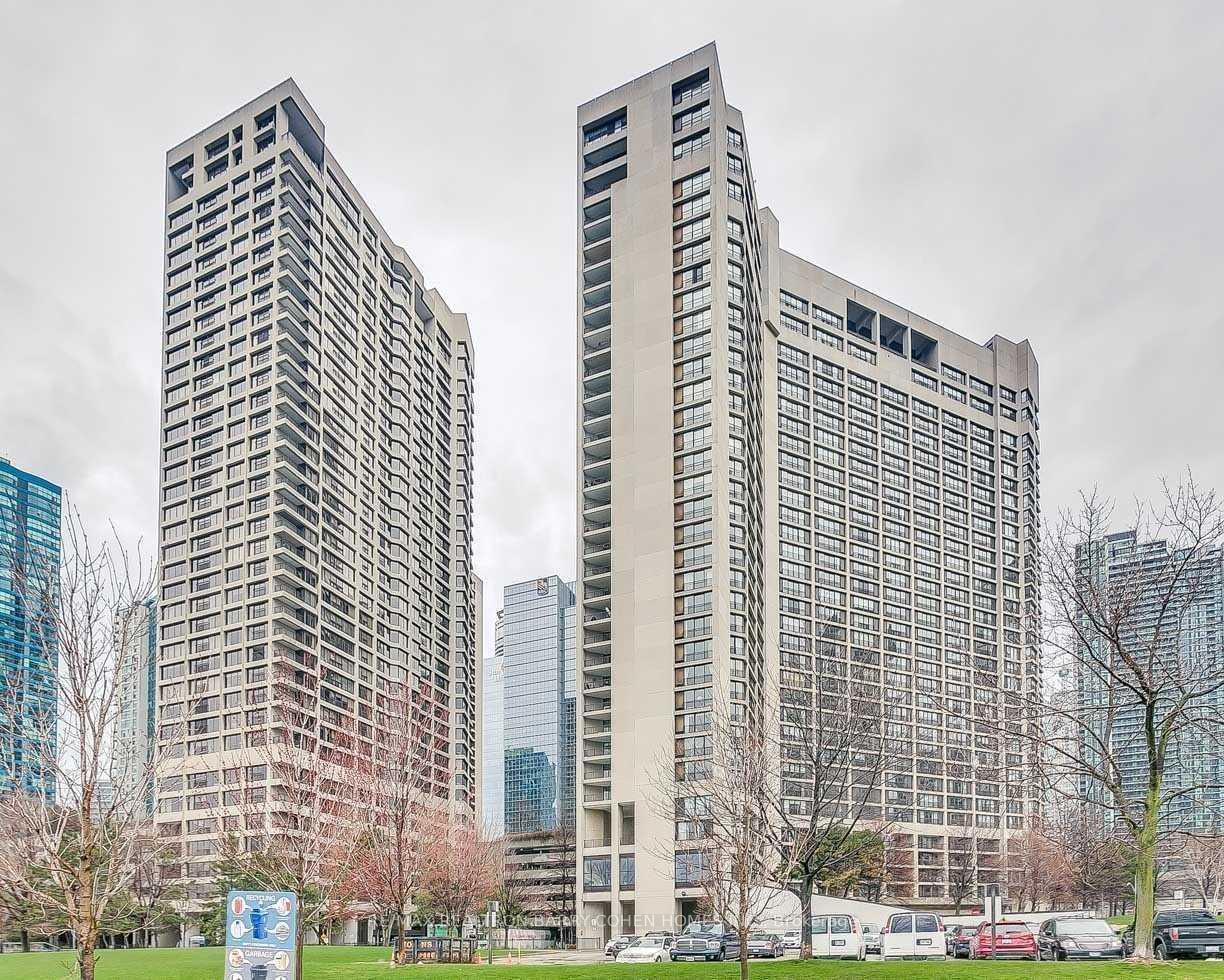 Photo 2 of Unit 503, 33 Harbour Square, Toronto, Waterfront Communities — HOMEH