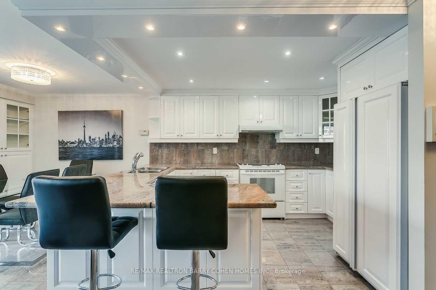 Photo 7 of Unit 503, 33 Harbour Square, Toronto, Waterfront Communities — HOMEH