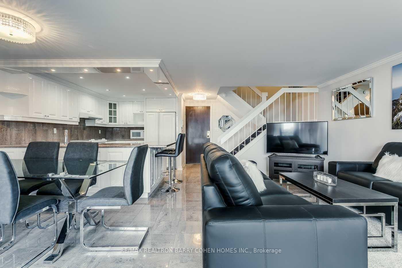 Photo 9 of Unit 503, 33 Harbour Square, Toronto, Waterfront Communities — HOMEH