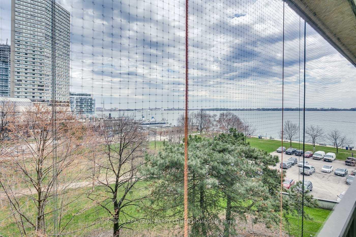 Photo 16 of Unit 503, 33 Harbour Square, Toronto, Waterfront Communities — HOMEH