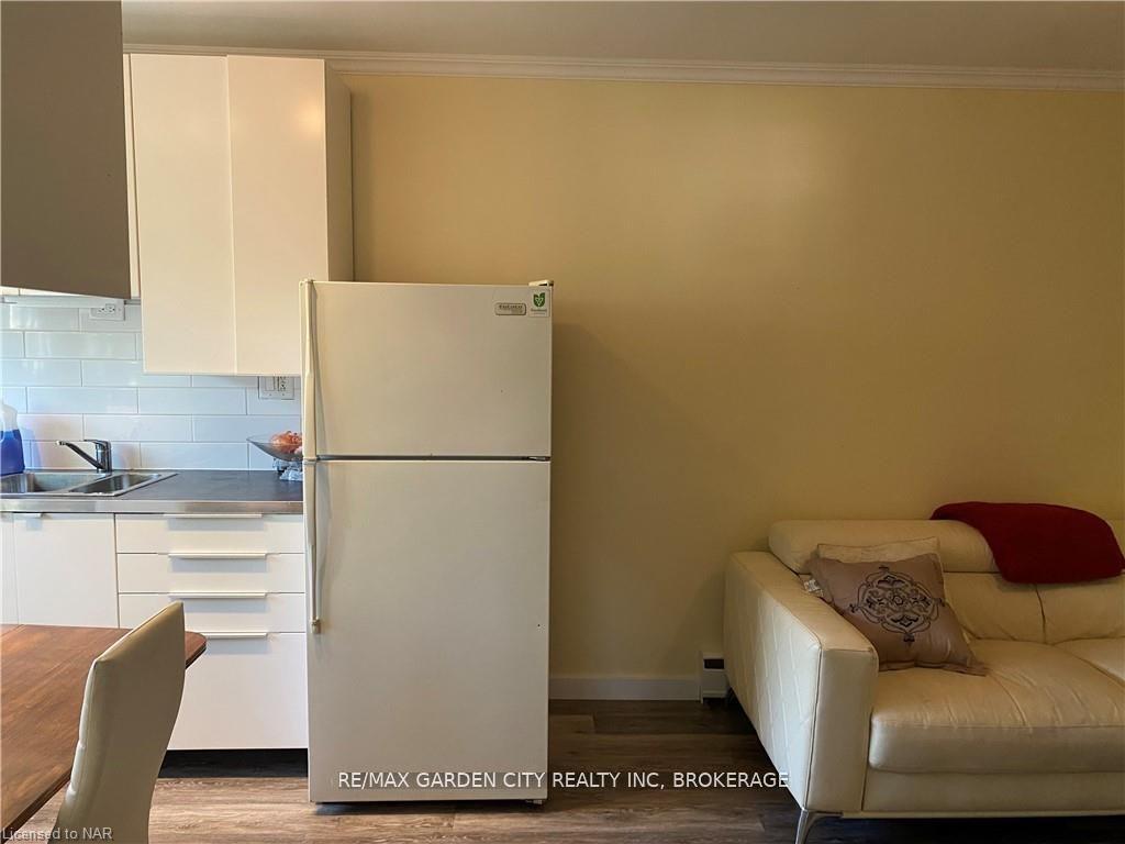 Photo 11 of Unit 5, 1419 Pelham Street, Pelham, Fonthill — HOMEH