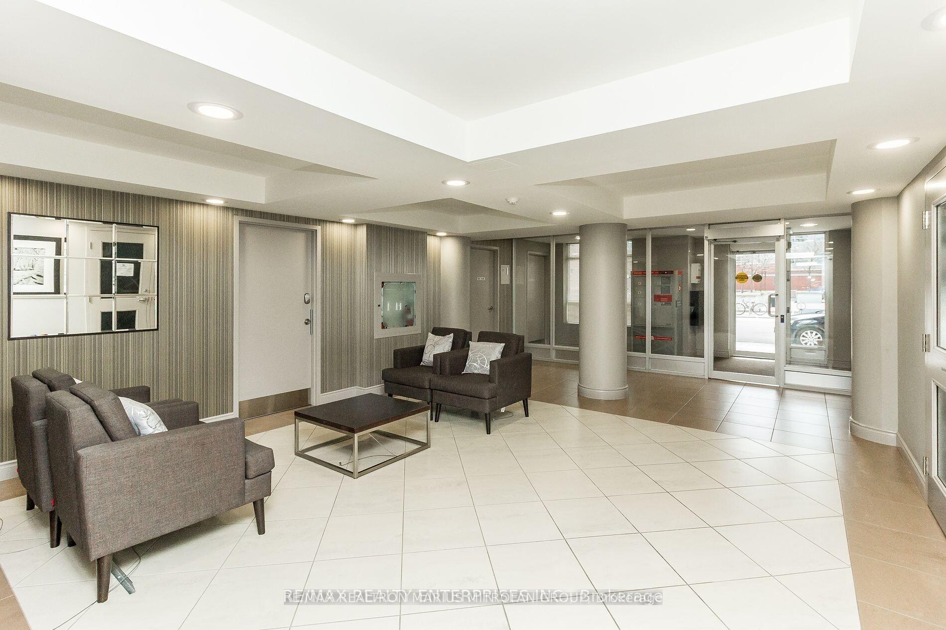 Photo 2 of Unit 605, 330 Adelaide Street E, Toronto, Moss Park — HOMEH