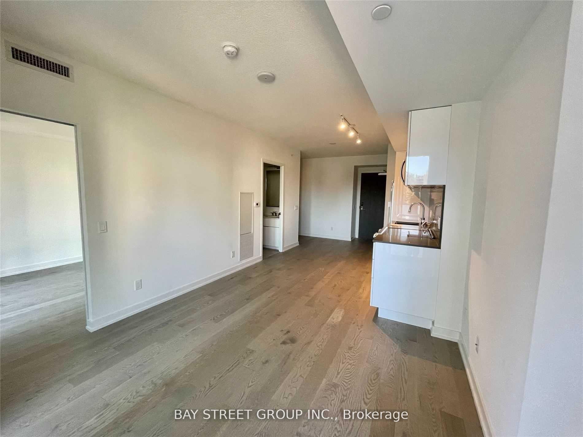 Photo 5 of Unit 303, 25 Richmond Street E, Toronto, Church-Yonge Corridor — HOMEH