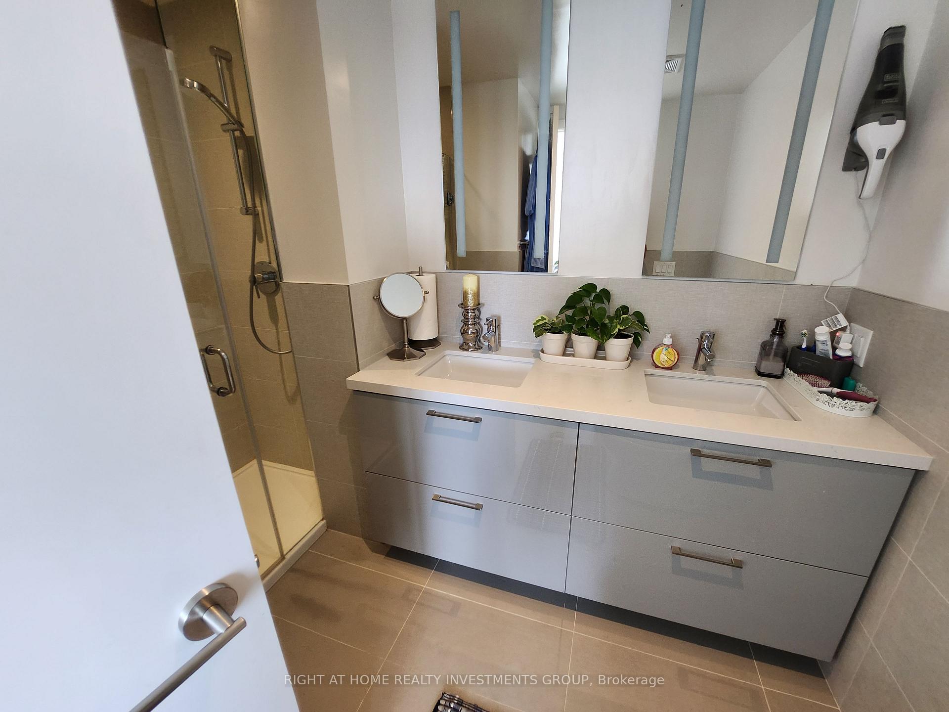 Photo 11 of Unit 2008, 1 Grandview Avenue, Markham, Thornhill — HOMEH