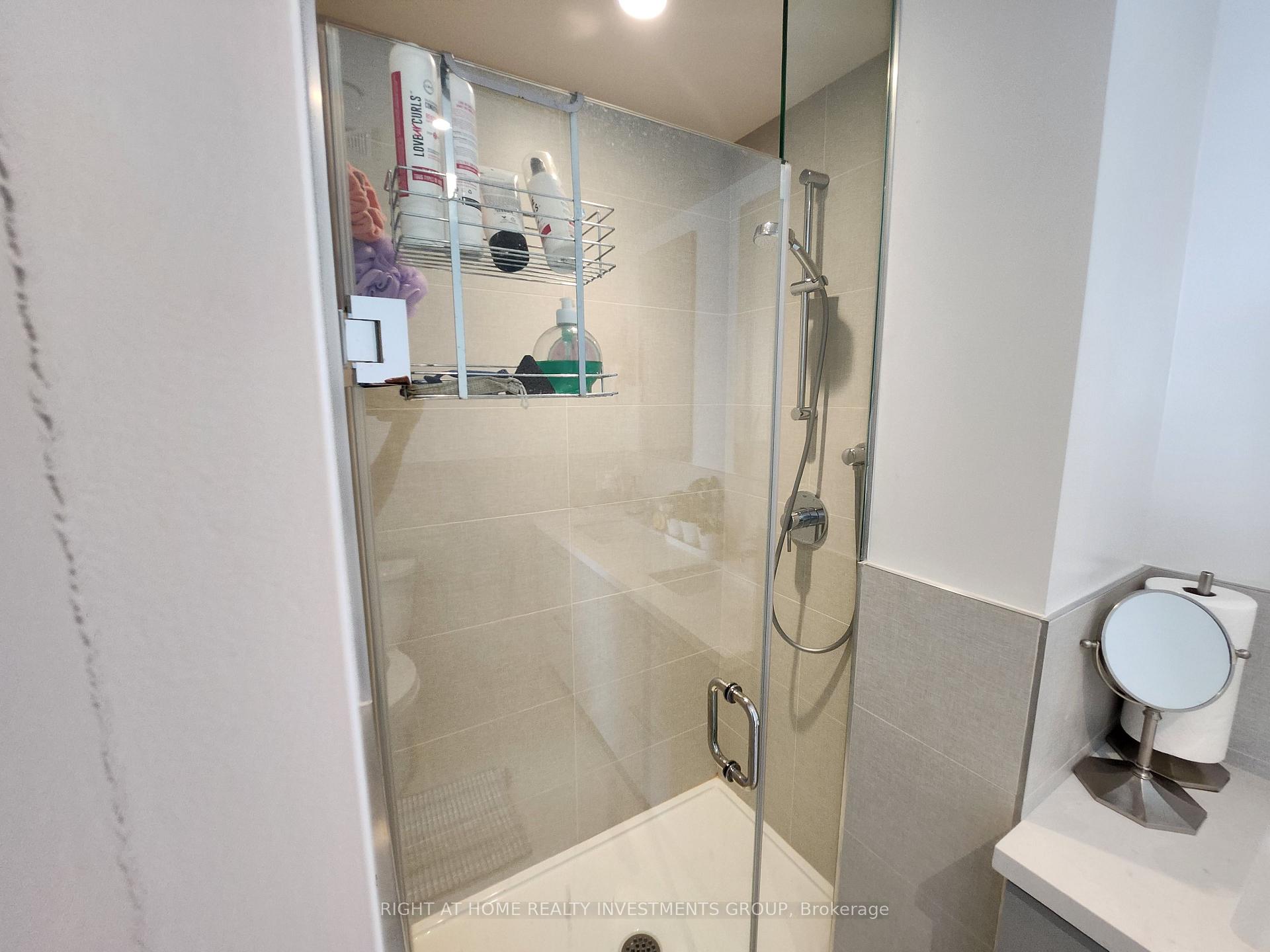 Photo 12 of Unit 2008, 1 Grandview Avenue, Markham, Thornhill — HOMEH