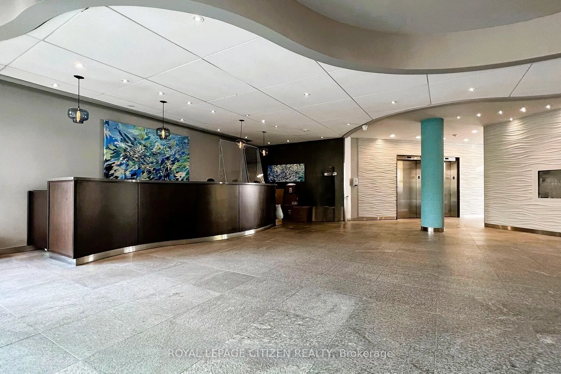 Photo 5 of Unit 427, 550 Queens Quay, Toronto, Waterfront Communities — HOMEH