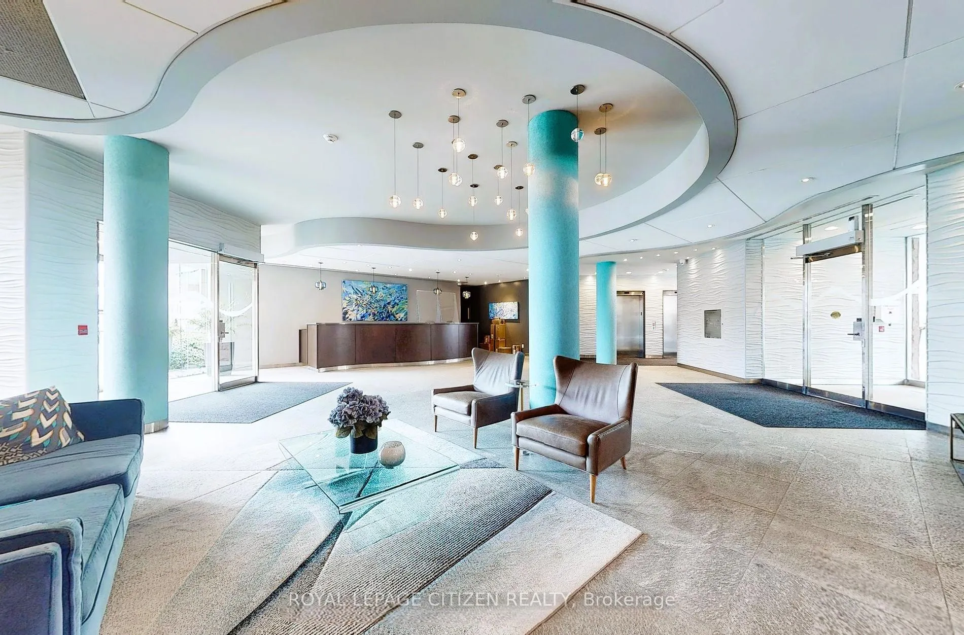 Photo 6 of Unit 427, 550 Queens Quay, Toronto, Waterfront Communities — HOMEH