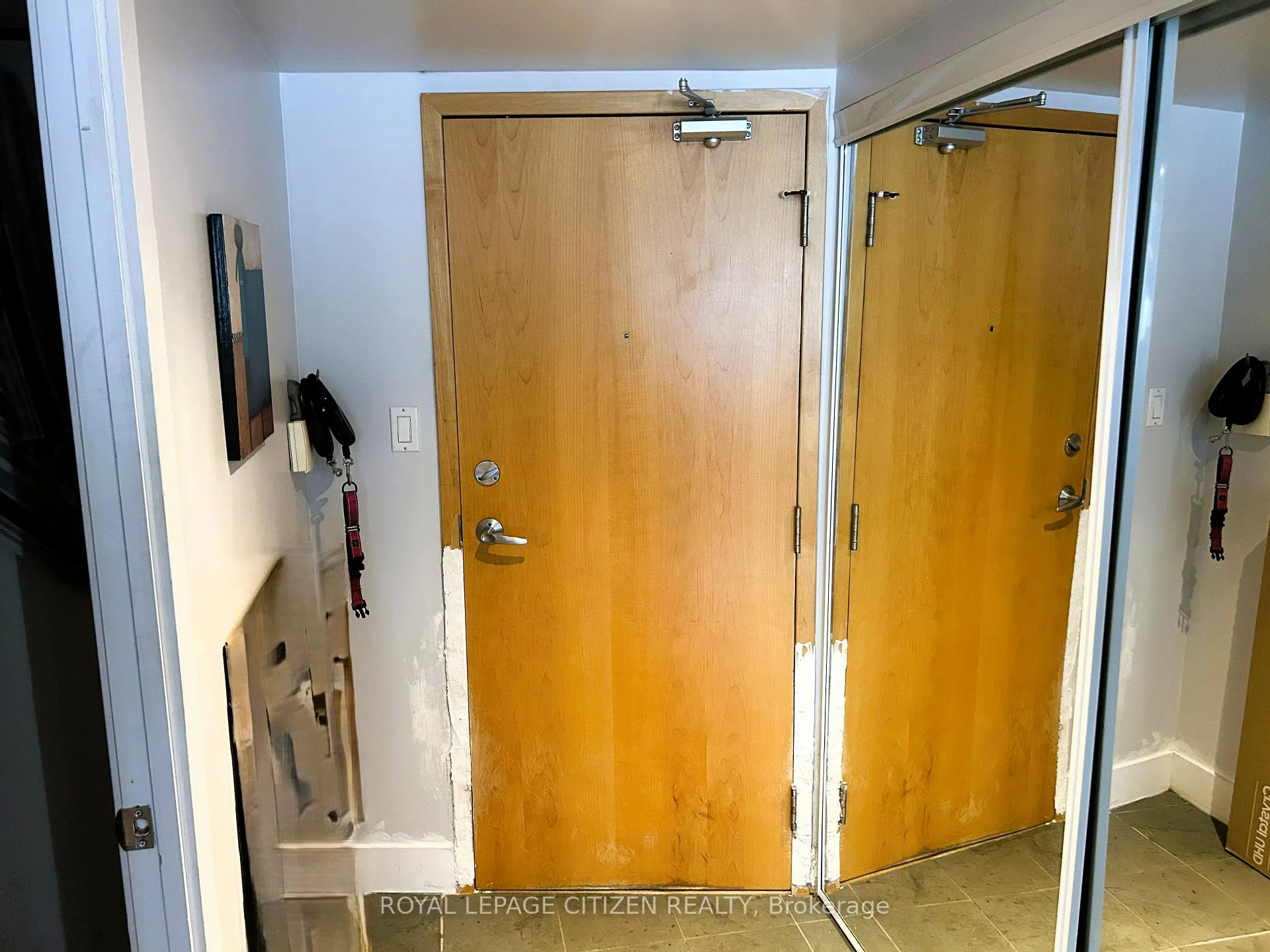 Photo 9 of Unit 427, 550 Queens Quay, Toronto, Waterfront Communities — HOMEH