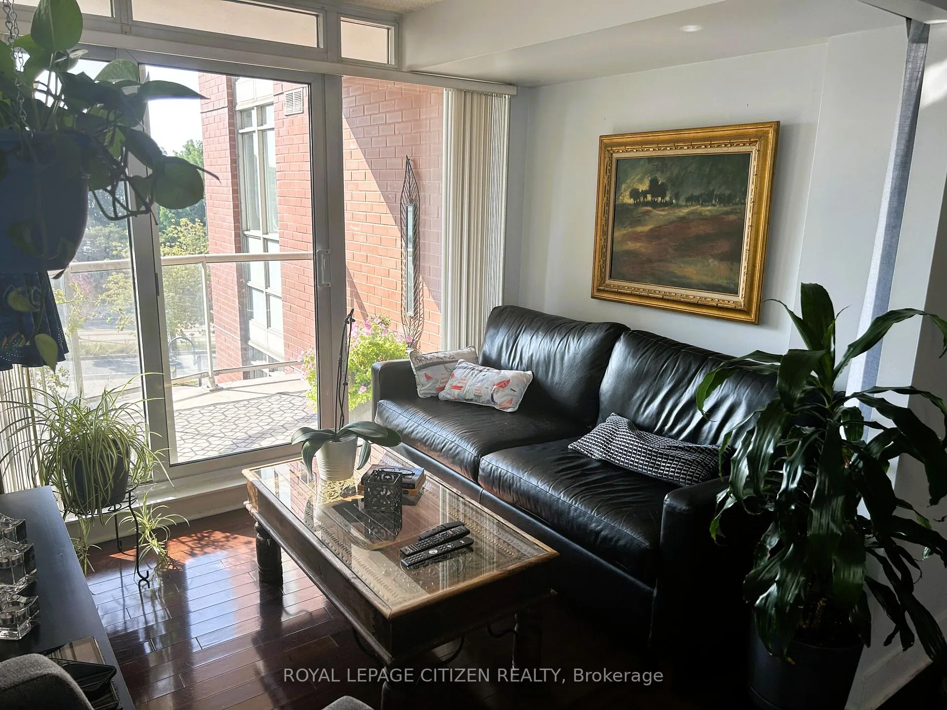 Photo 18 of Unit 427, 550 Queens Quay, Toronto, Waterfront Communities — HOMEH