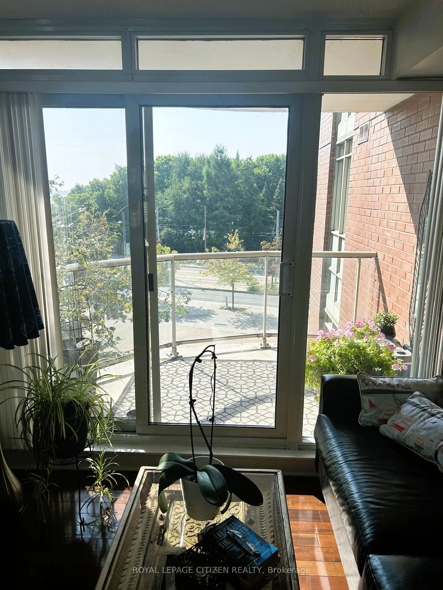 Photo 19 of Unit 427, 550 Queens Quay, Toronto, Waterfront Communities — HOMEH