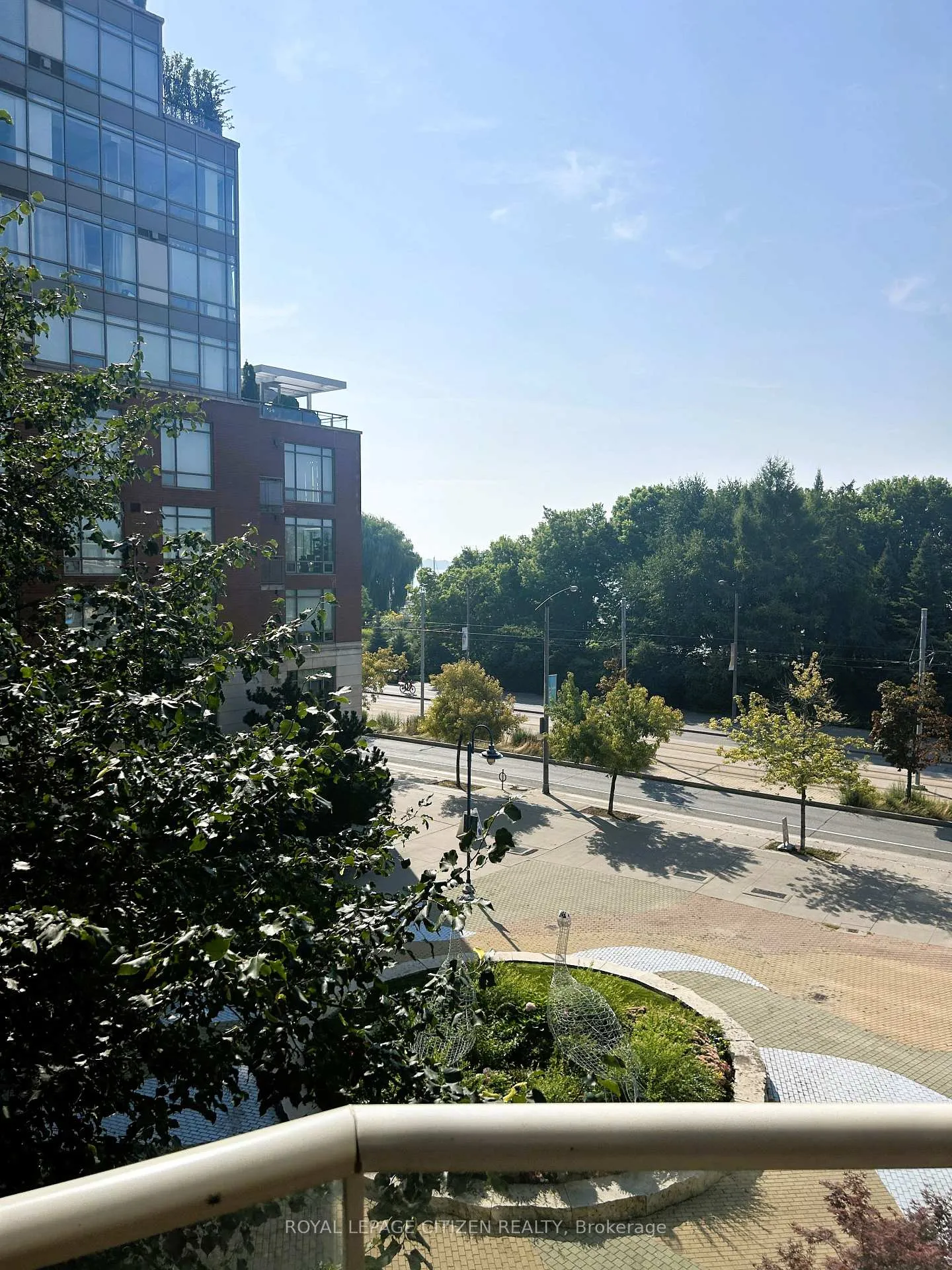Photo 22 of Unit 427, 550 Queens Quay, Toronto, Waterfront Communities — HOMEH