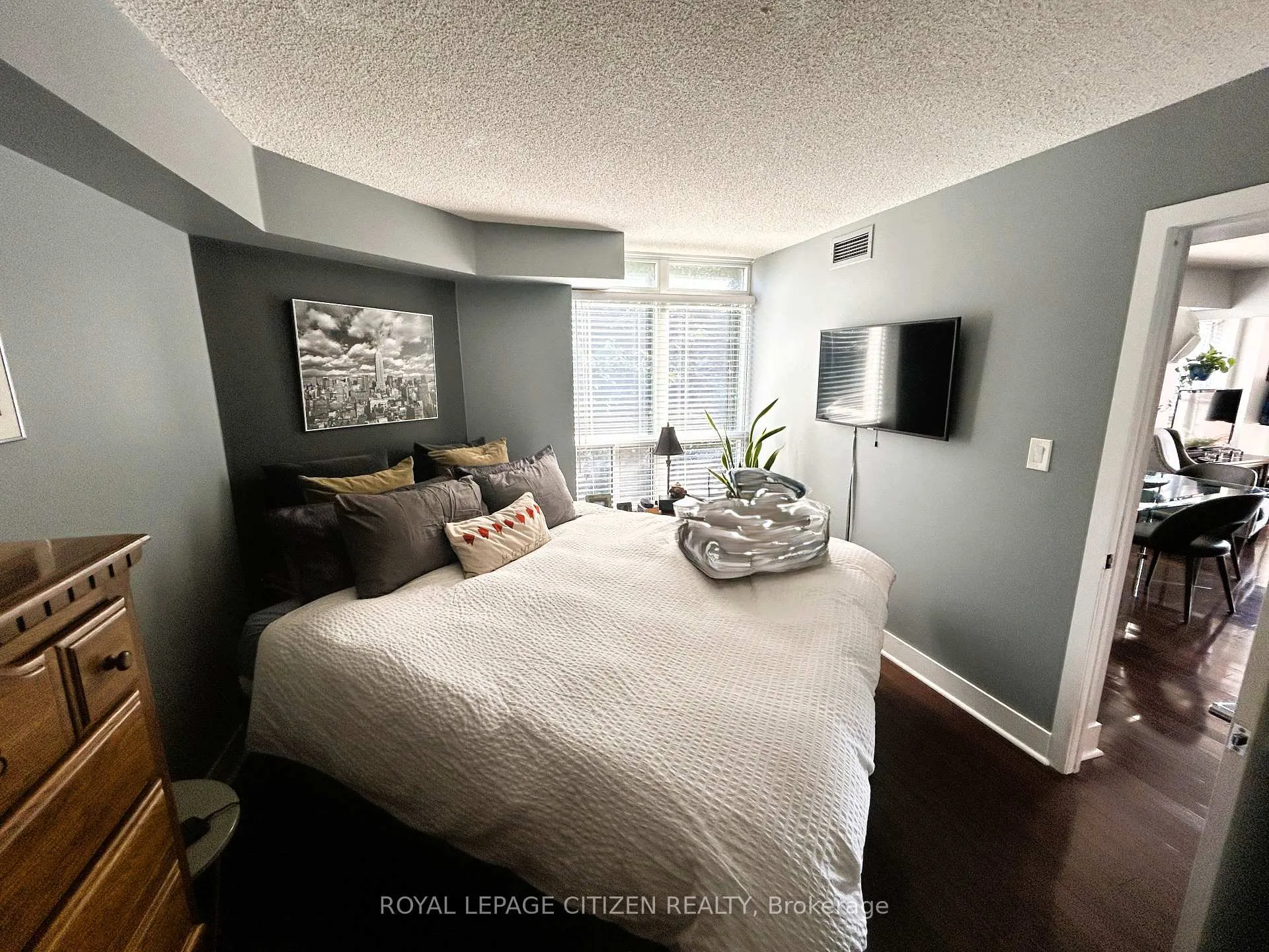 Photo 24 of Unit 427, 550 Queens Quay, Toronto, Waterfront Communities — HOMEH