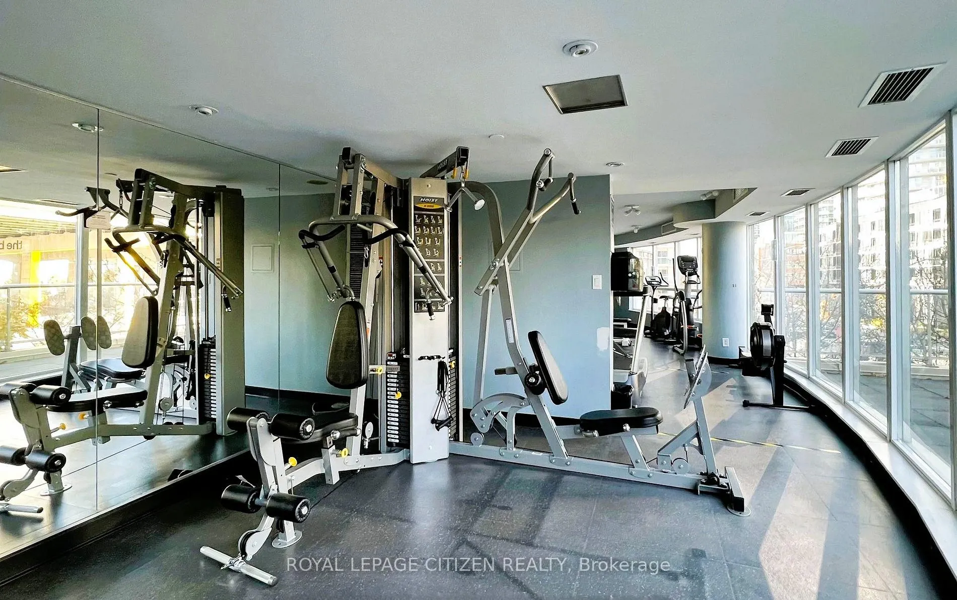 Photo 34 of Unit 427, 550 Queens Quay, Toronto, Waterfront Communities — HOMEH