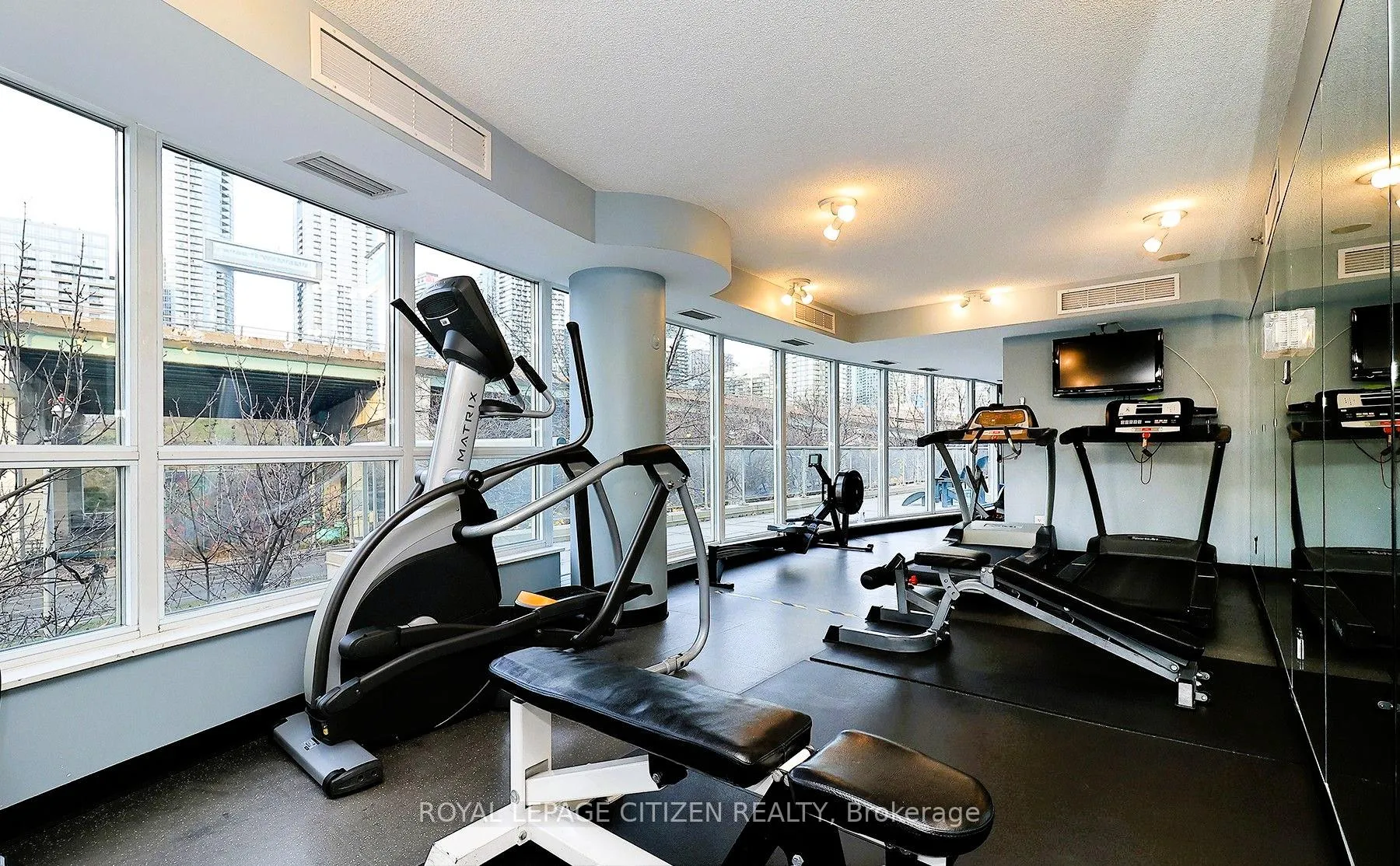 Photo 35 of Unit 427, 550 Queens Quay, Toronto, Waterfront Communities — HOMEH