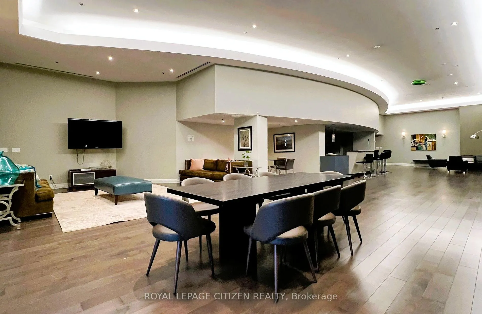 Photo 39 of Unit 427, 550 Queens Quay, Toronto, Waterfront Communities — HOMEH