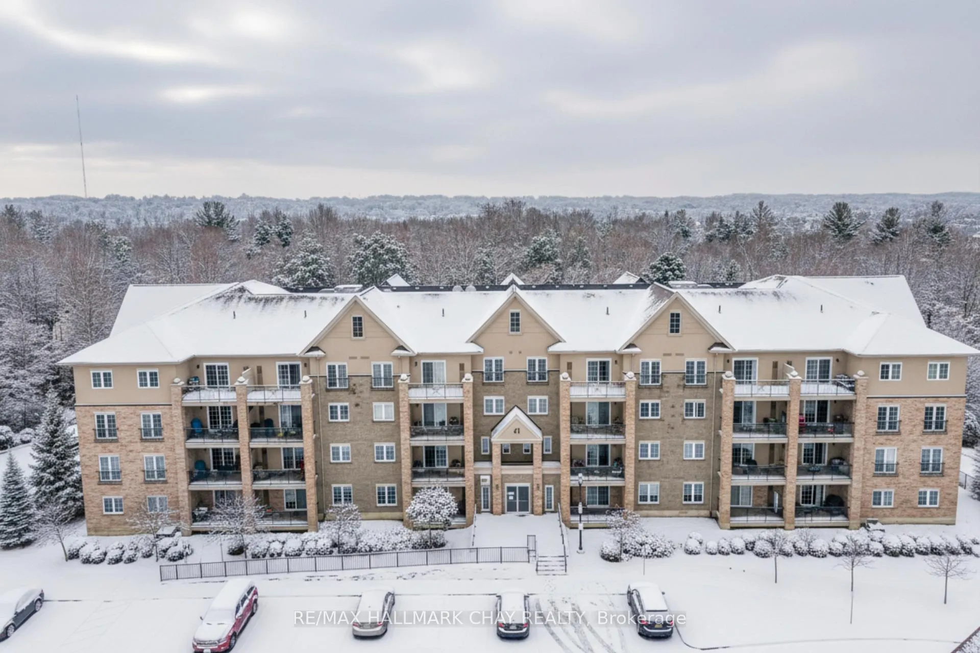 Front of Unit 110, 41 Ferndale Drive S