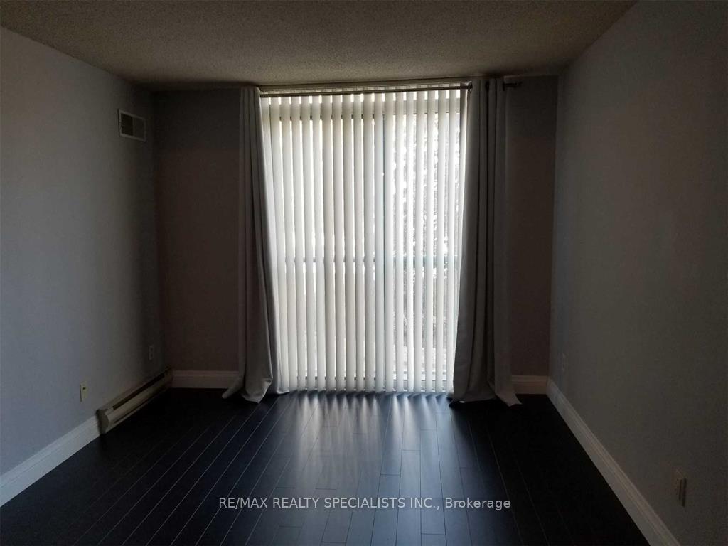 Photo 12 of Unit 206, 75 Ellen Street, Barrie, City Centre — HOMEH