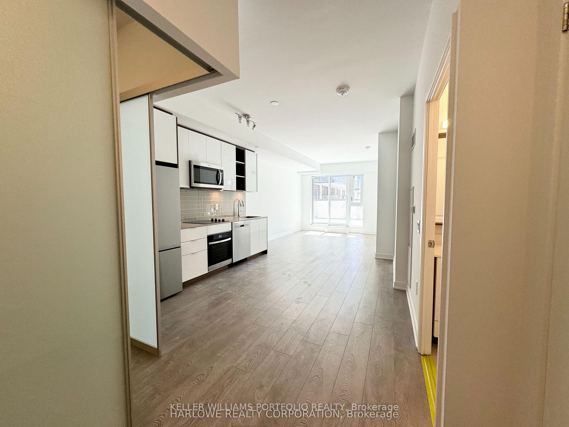 Photo 14 of Unit 327, 543 Richmond Street W, Toronto, Waterfront Communities — HOMEH
