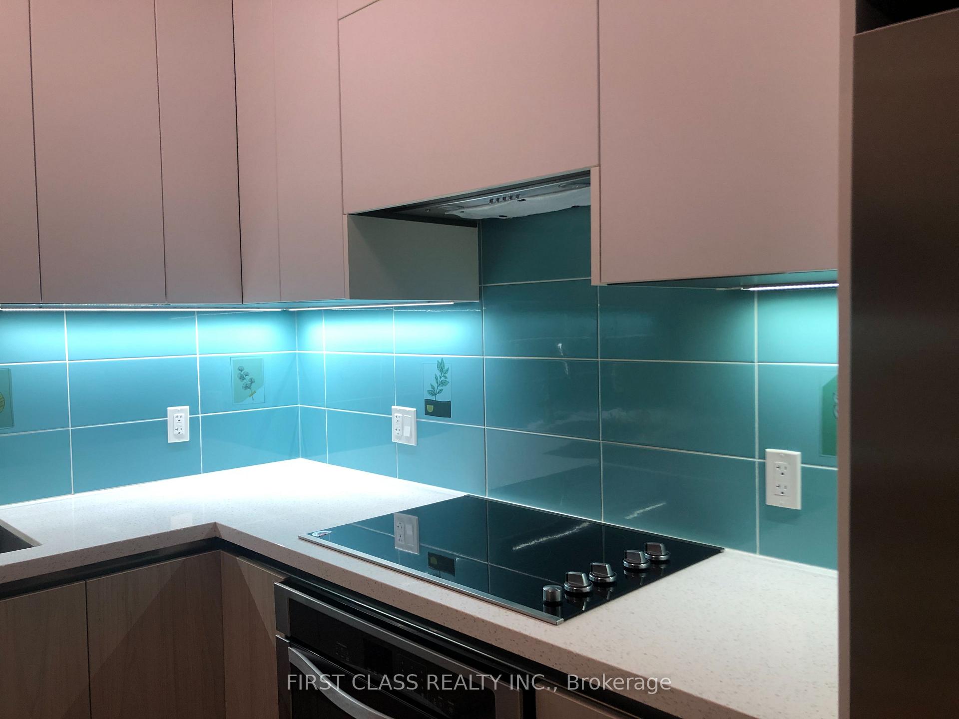 Photo 4 of Unit 211, 25 Water Walk Drive, Markham, Unionville — HOMEH