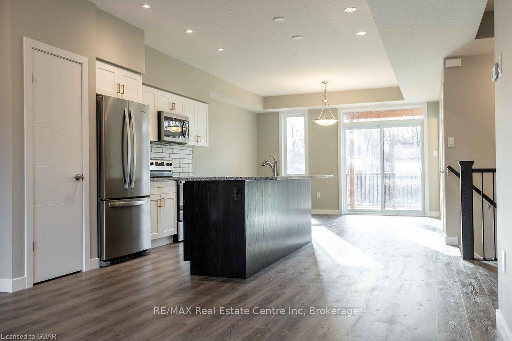 Photo 5 of Unit 11, 83 Beechwood Avenue, Guelph, Junction/Onward Willow — HOMEH