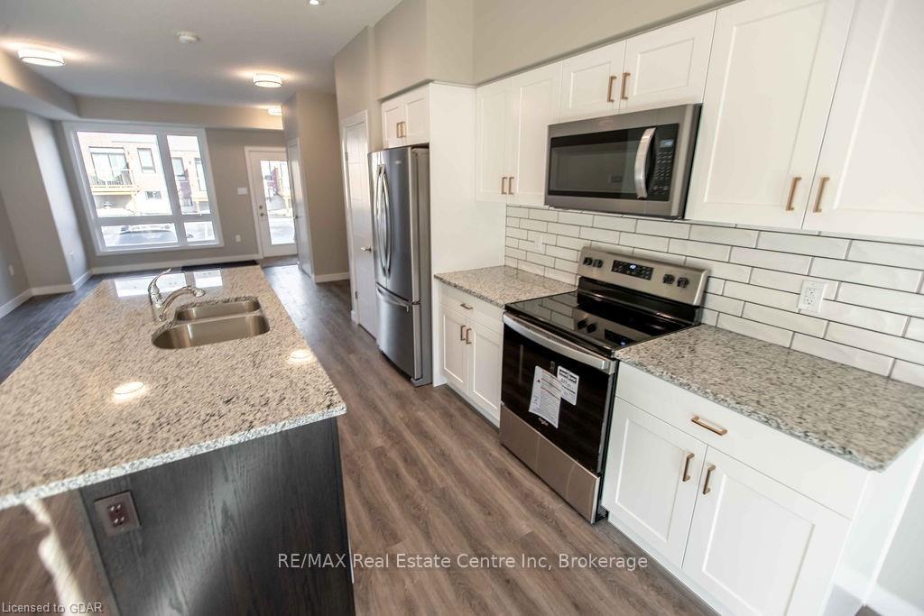 Photo 6 of Unit 11, 83 Beechwood Avenue, Guelph, Junction/Onward Willow — HOMEH