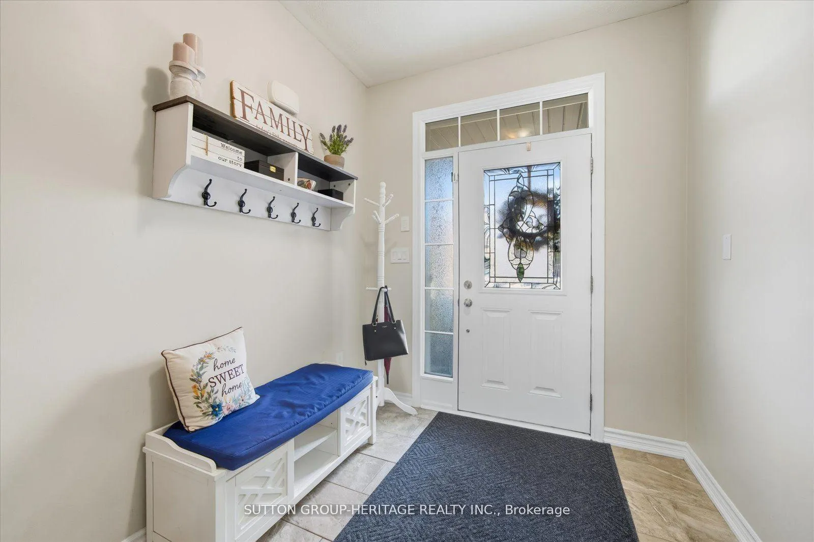 Photo 4 of 88 Roy Nichols Drive, Clarington, Courtice — HOMEH