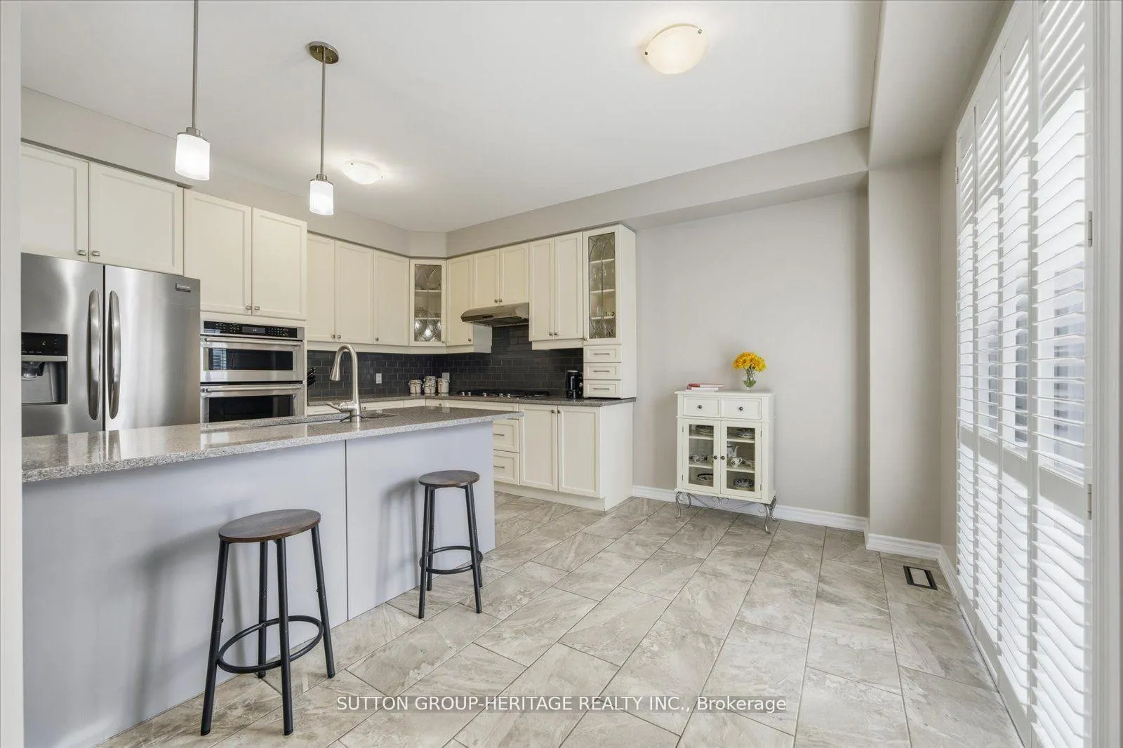 Photo 14 of 88 Roy Nichols Drive, Clarington, Courtice — HOMEH