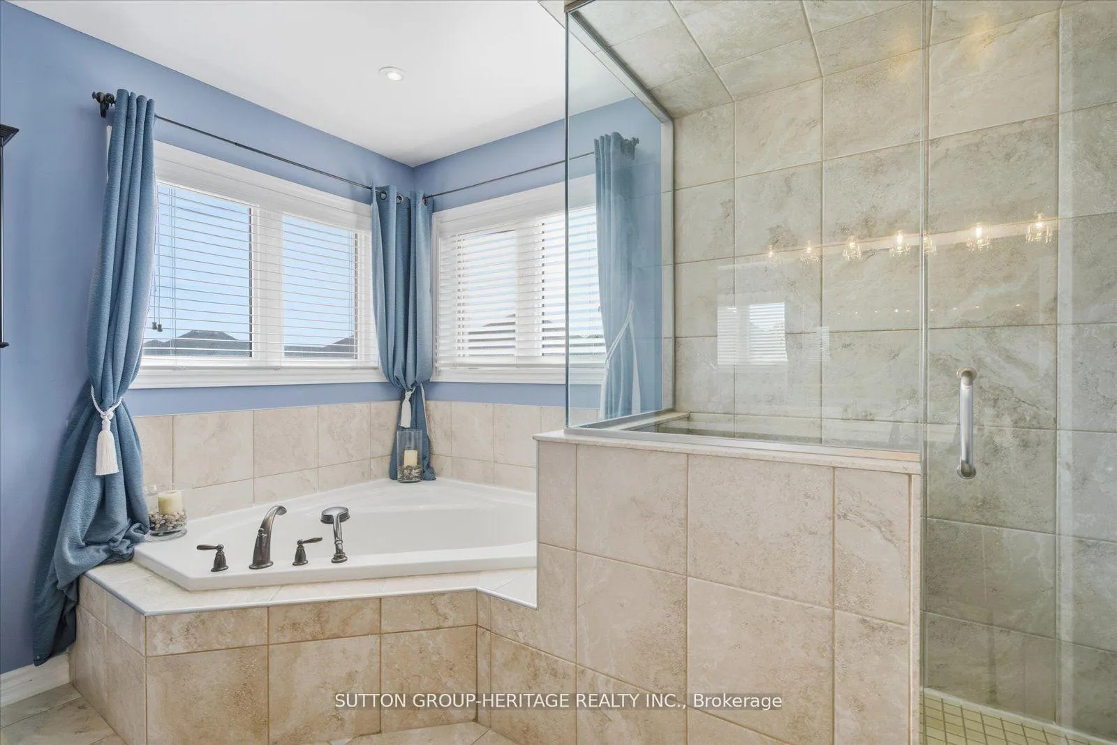 Photo 32 of 88 Roy Nichols Drive, Clarington, Courtice — HOMEH