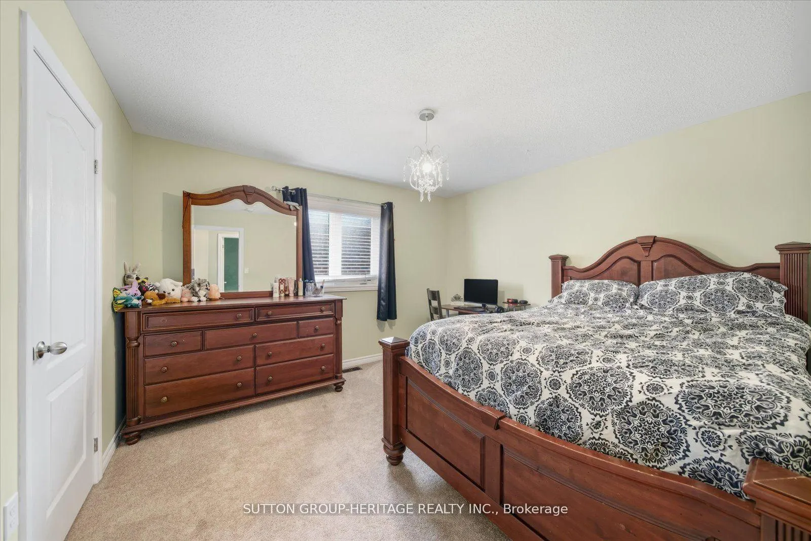 Photo 38 of 88 Roy Nichols Drive, Clarington, Courtice — HOMEH