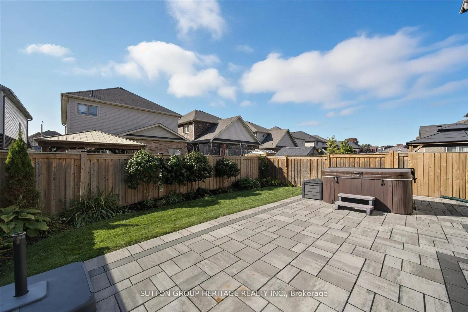 Photo 43 of 88 Roy Nichols Drive, Clarington, Courtice — HOMEH
