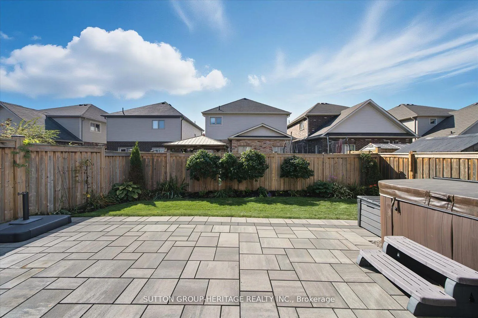 Photo 44 of 88 Roy Nichols Drive, Clarington, Courtice — HOMEH