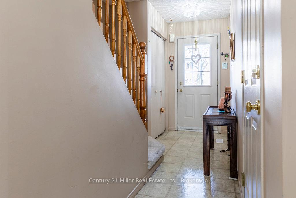 Photo 6 of Unit 45, 920 Edinburgh Road S, Guelph, Kortright West — HOMEH