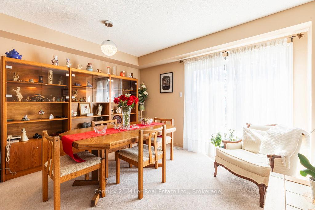 Photo 8 of Unit 45, 920 Edinburgh Road S, Guelph, Kortright West — HOMEH