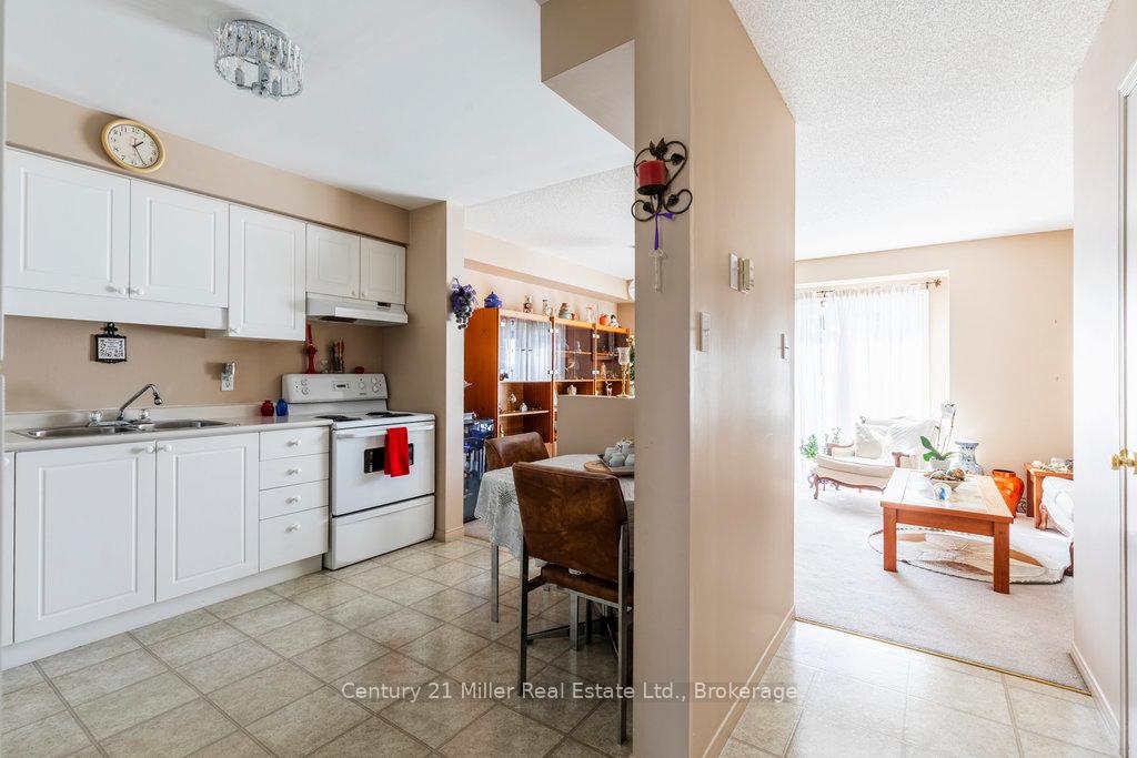 Photo 11 of Unit 45, 920 Edinburgh Road S, Guelph, Kortright West — HOMEH