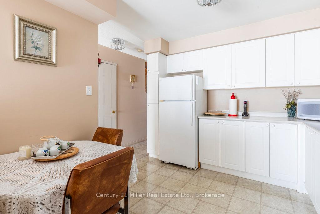 Photo 14 of Unit 45, 920 Edinburgh Road S, Guelph, Kortright West — HOMEH