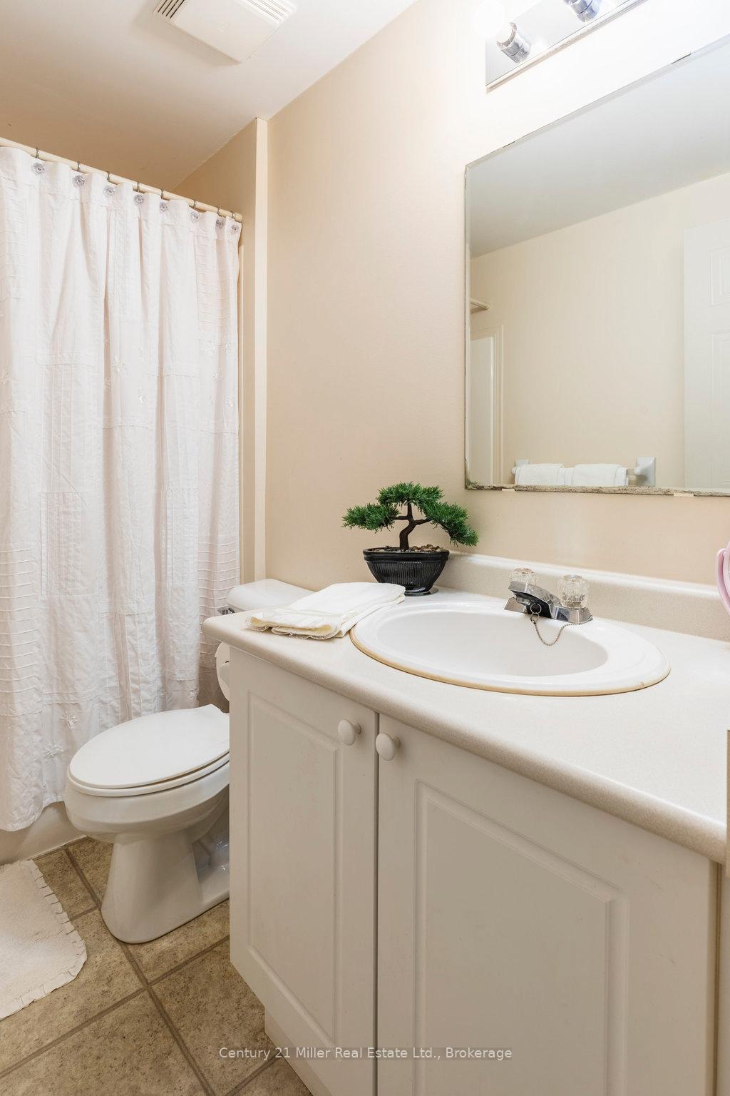 Photo 24 of Unit 45, 920 Edinburgh Road S, Guelph, Kortright West — HOMEH