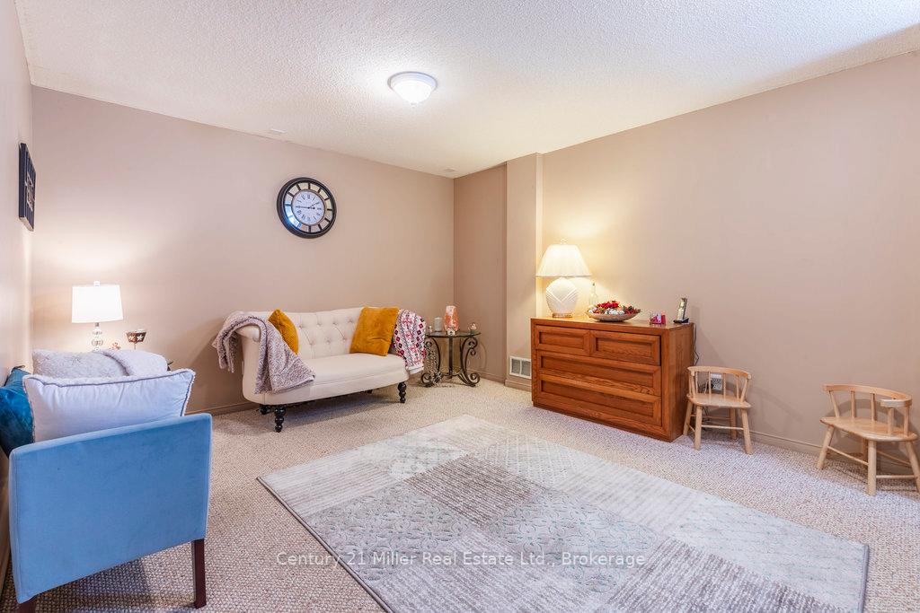 Photo 26 of Unit 45, 920 Edinburgh Road S, Guelph, Kortright West — HOMEH
