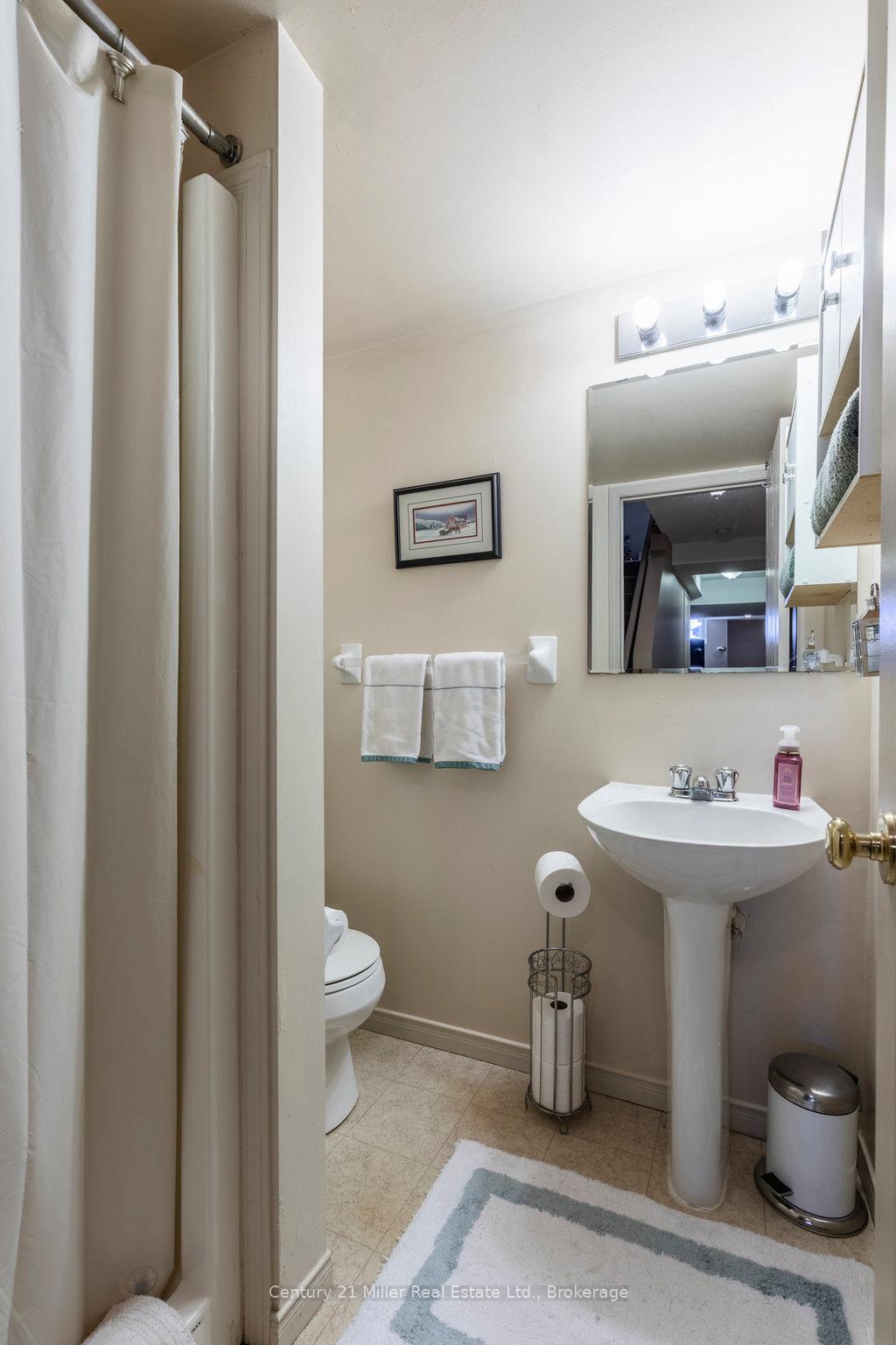 Photo 30 of Unit 45, 920 Edinburgh Road S, Guelph, Kortright West — HOMEH