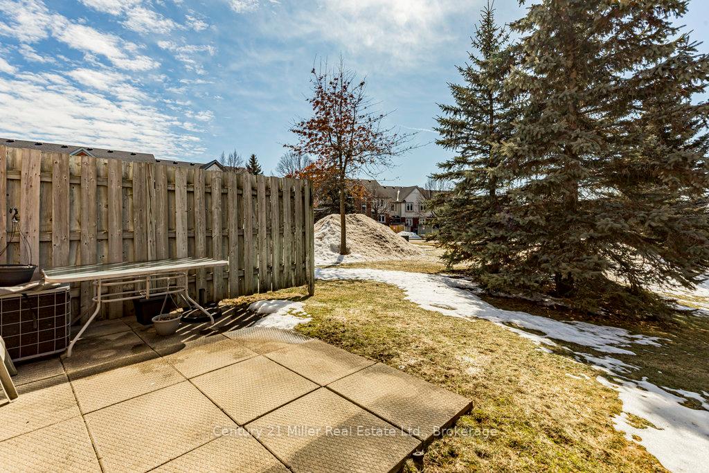 Photo 31 of Unit 45, 920 Edinburgh Road S, Guelph, Kortright West — HOMEH