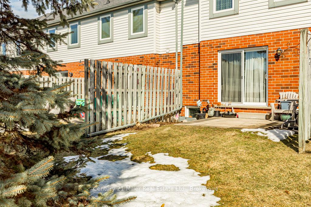 Photo 33 of Unit 45, 920 Edinburgh Road S, Guelph, Kortright West — HOMEH
