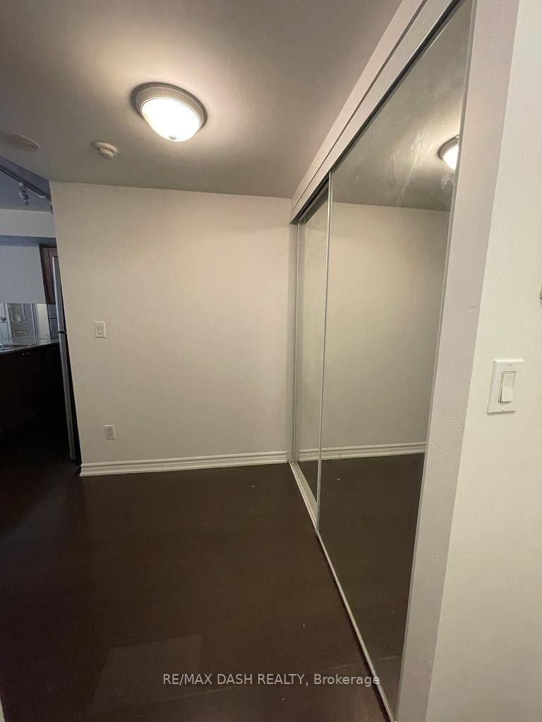 Photo 2 of Unit 1705, 761 Bay Street, Toronto, Bay Street Corridor — HOMEH