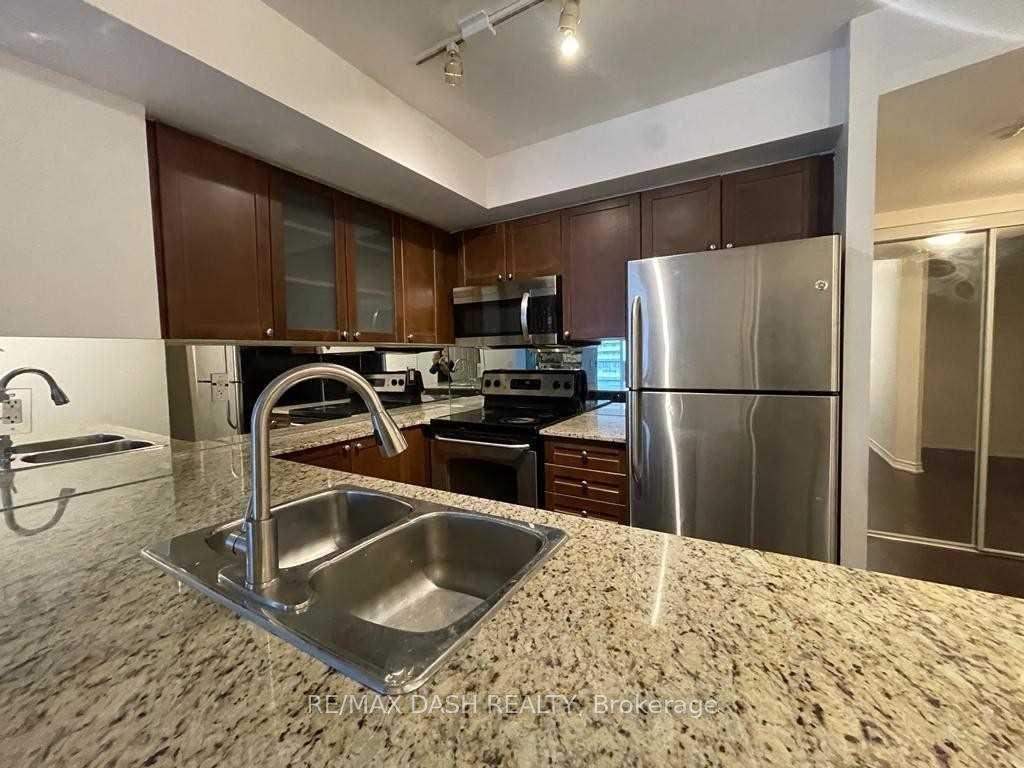 Photo 5 of Unit 1705, 761 Bay Street, Toronto, Bay Street Corridor — HOMEH