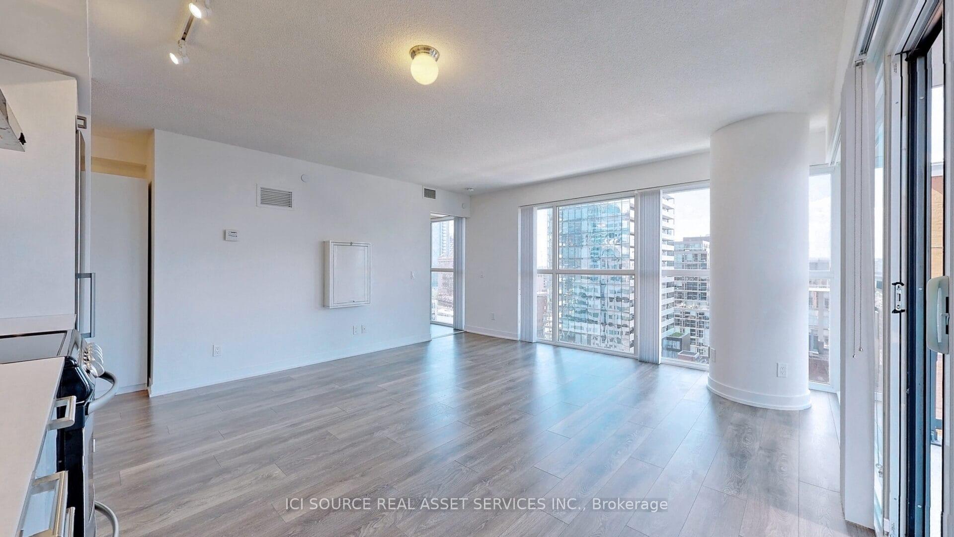 Photo 4 of Unit 1408, 87 Peter Street, Toronto, Waterfront Communities — HOMEH