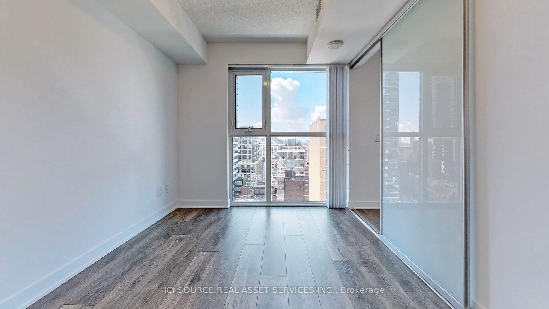 Photo 10 of Unit 1408, 87 Peter Street, Toronto, Waterfront Communities — HOMEH