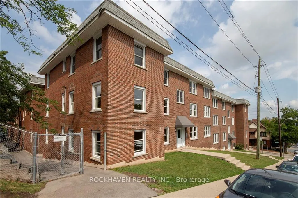 Front of Unit 14, 366 John Street S