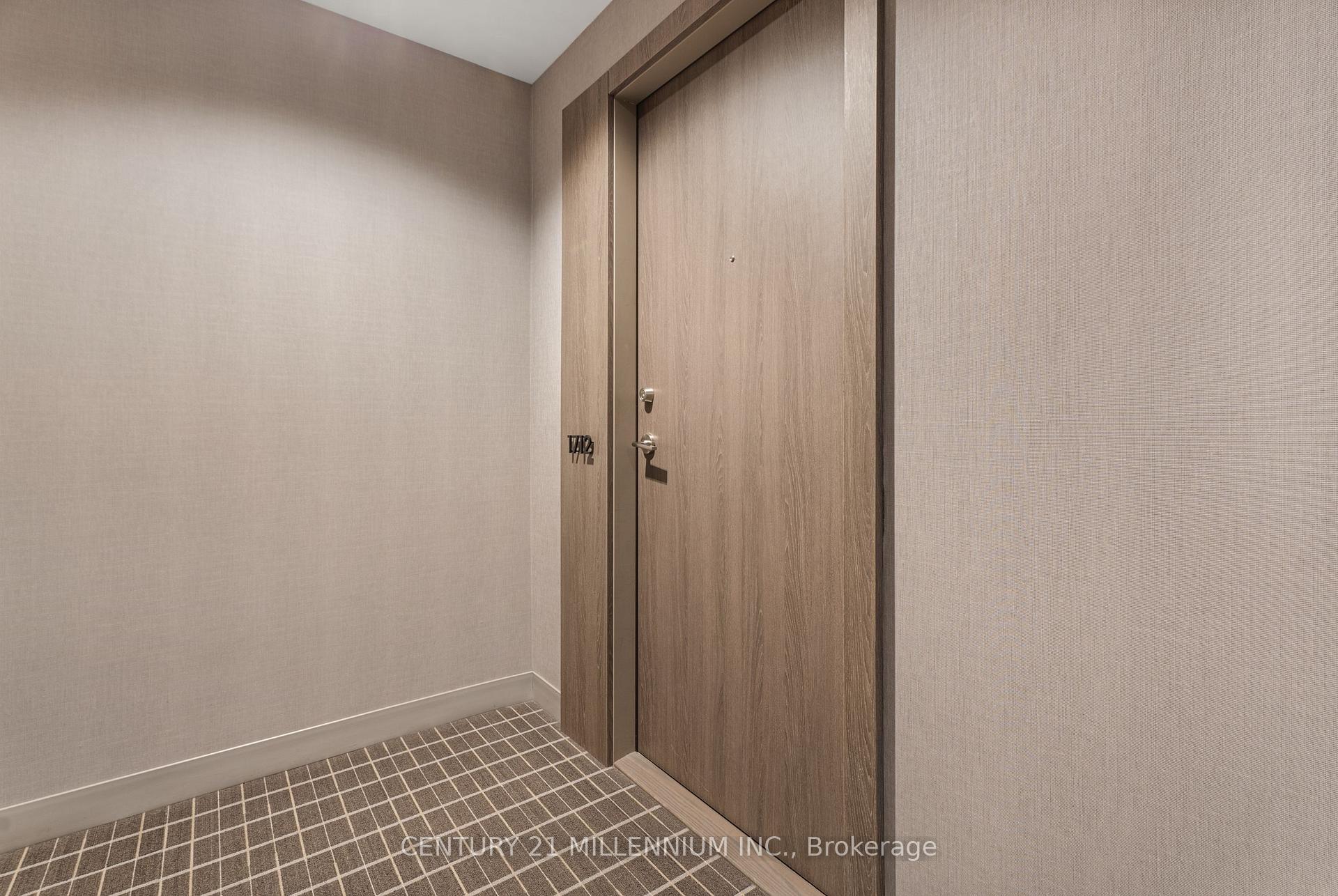 Photo 4 of Unit 1712, 27 Bathurst Street, Toronto, Waterfront Communities — HOMEH