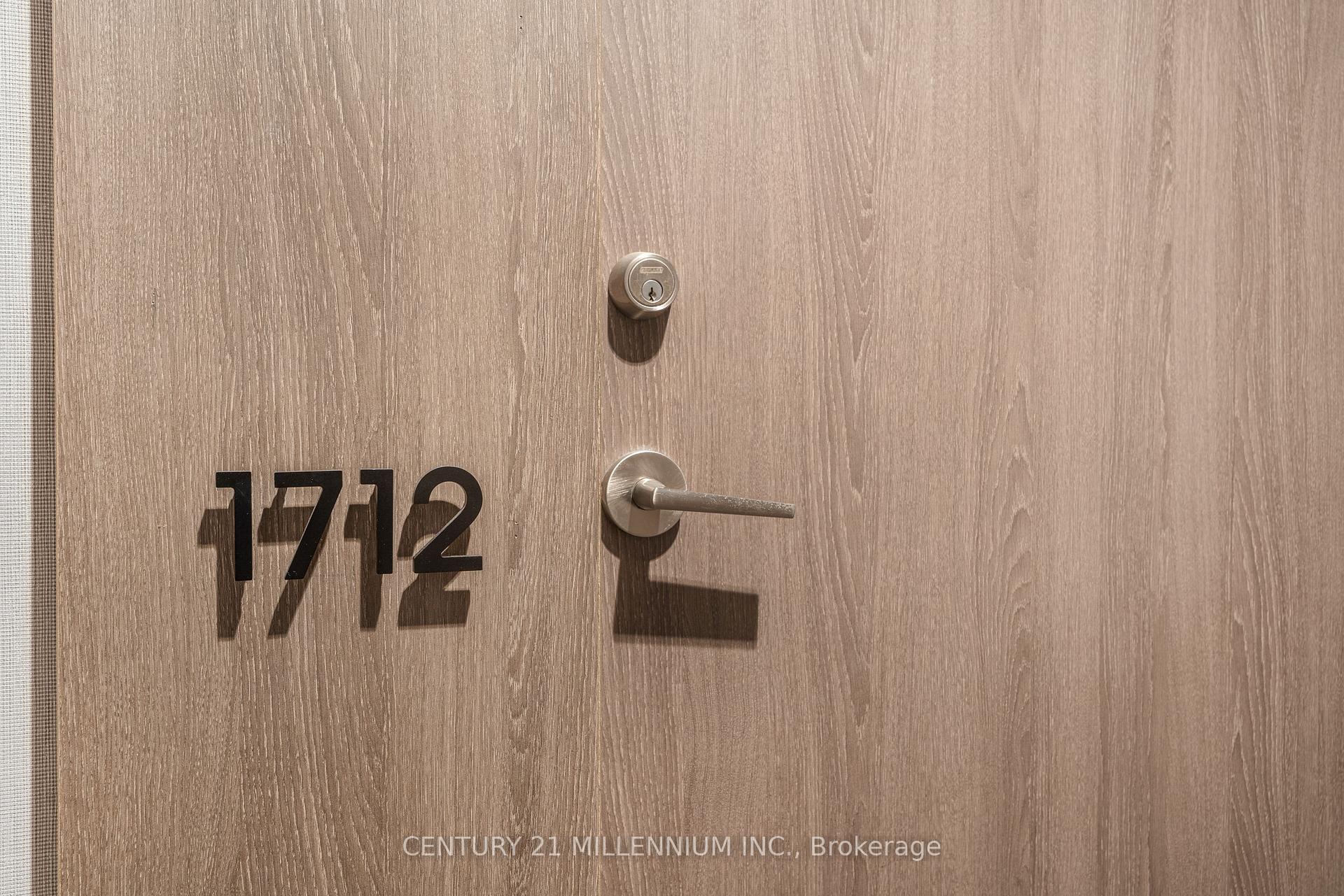 Photo 5 of Unit 1712, 27 Bathurst Street, Toronto, Waterfront Communities — HOMEH