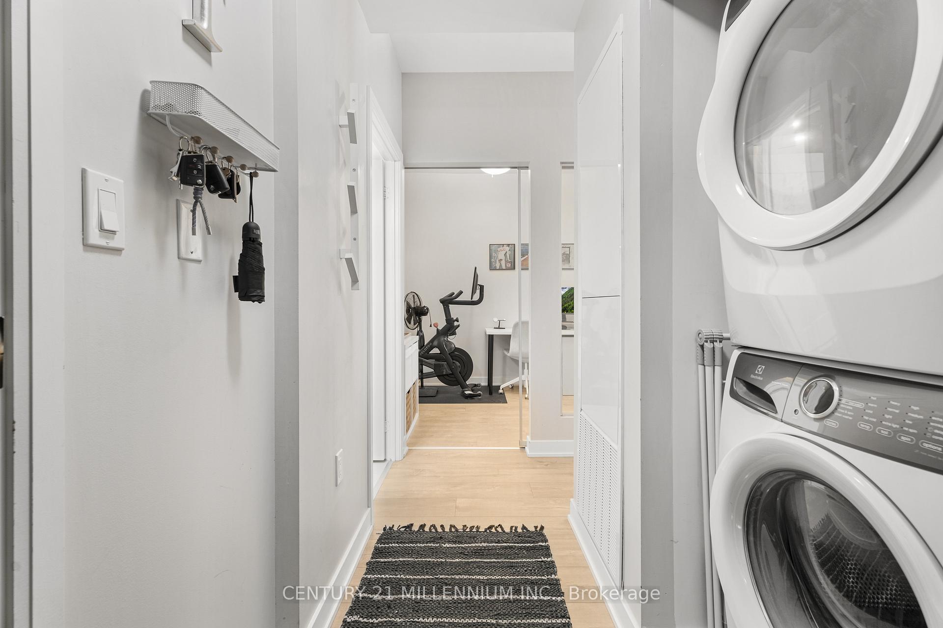 Photo 7 of Unit 1712, 27 Bathurst Street, Toronto, Waterfront Communities — HOMEH